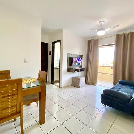 Apto No Centro Perto Do Shopping Com 2 Quartos De Casal Arcond Wifi Fibra Homeoffice E Garagem Em Dourados Exterior foto