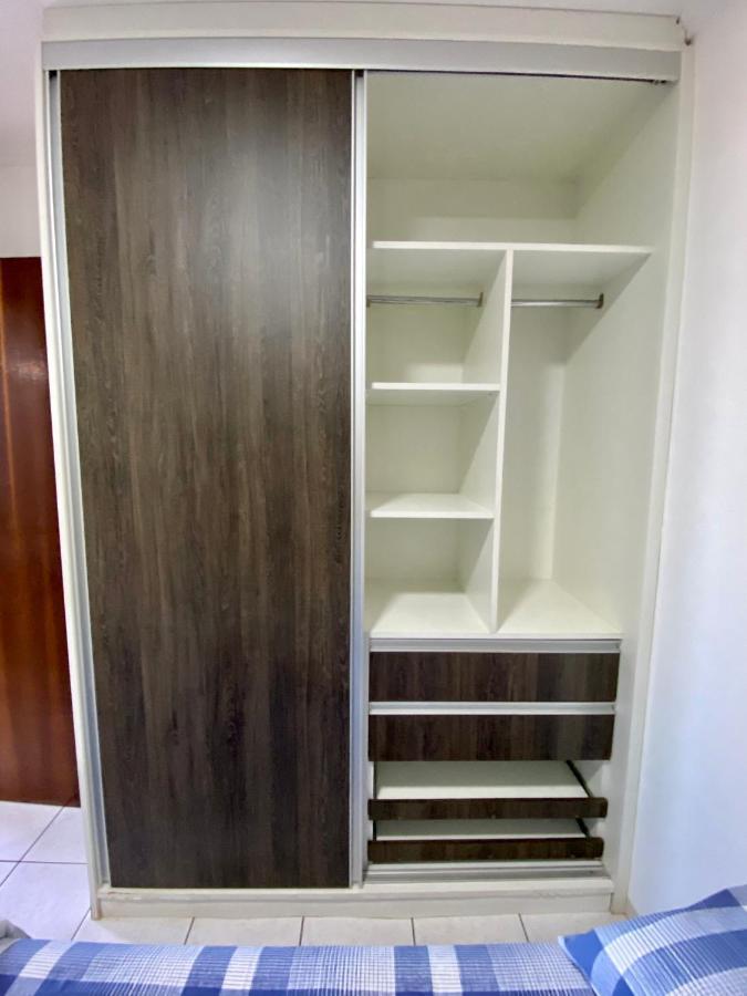 Apto No Centro Perto Do Shopping Com 2 Quartos De Casal Arcond Wifi Fibra Homeoffice E Garagem Em Dourados Exterior foto